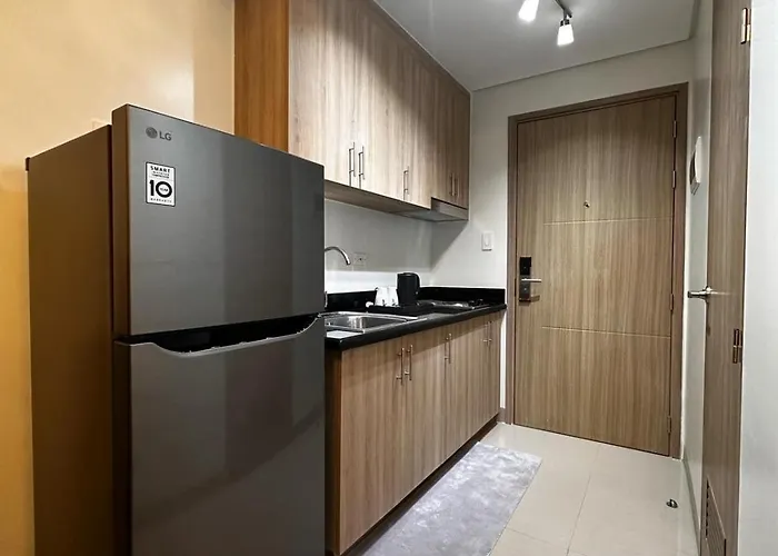 Shore2 Pasay By N&r Valmont Manille